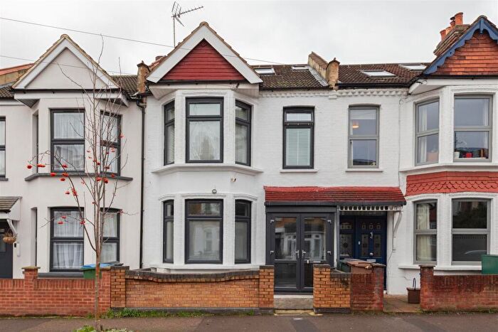5 Bedroom House For Sale In Jewel Road, Walthamstow, E17