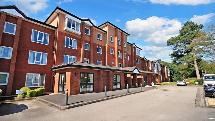 2 Bedroom Flat To Rent In Dingleway, Appleton, Warrington, WA4