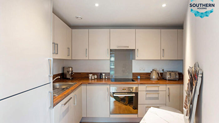1 Bedroom Flat For Sale In Riverlight Quay, London, SW11