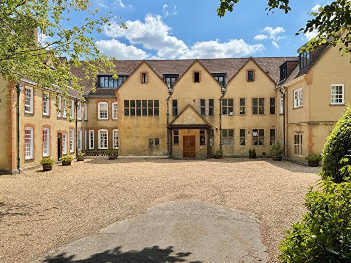 1 Bedroom Apartment To Rent In Tower Hill, Dorking, RH4