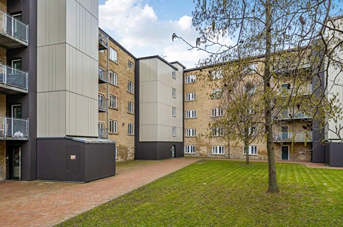 2 Bedroom Flat For Sale In Carr Mills, Buslingthorpe Lane, Buslingthorpe, Leeds, LS7