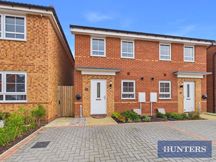 2 Bedroom Semi-Detached House For Sale In Chalk Pasture, Bridlington, YO15