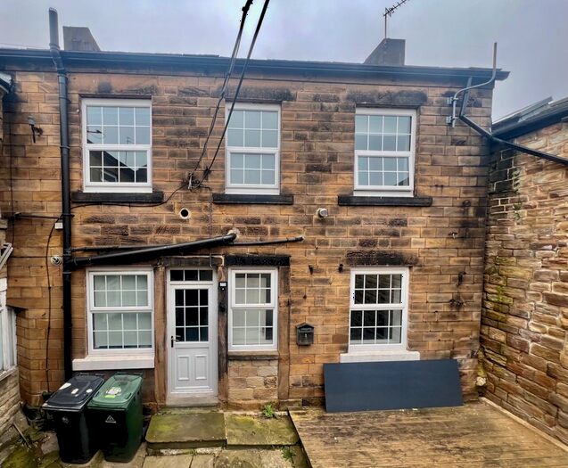 2 Bedroom Terraced House To Rent In Low Lane, Birstall, Batley, WF17