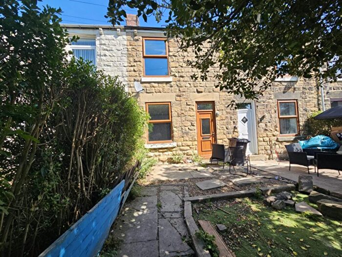 2 Bedroom House To Rent In Vaughan Terrace, Great Houghton, S72