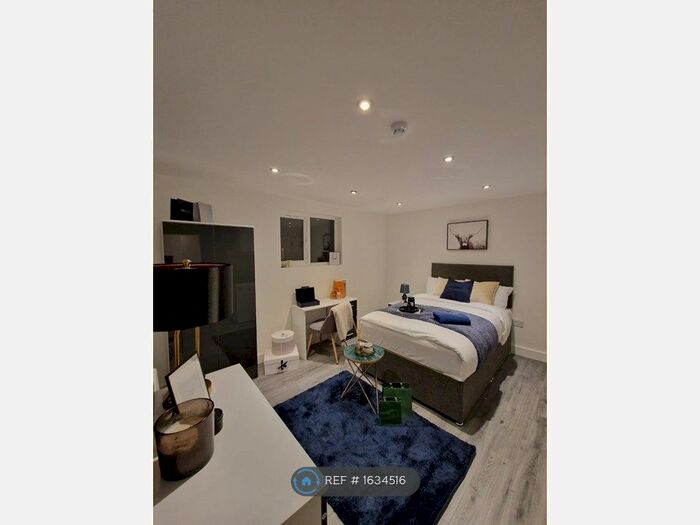 Studio To Rent In Narford Road, London, E5