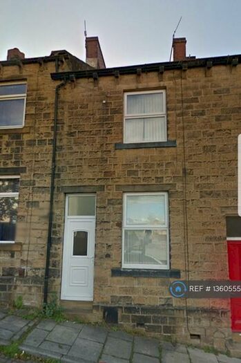 3 Bedroom Terraced House To Rent In Birch Grove, Keighley, BD21