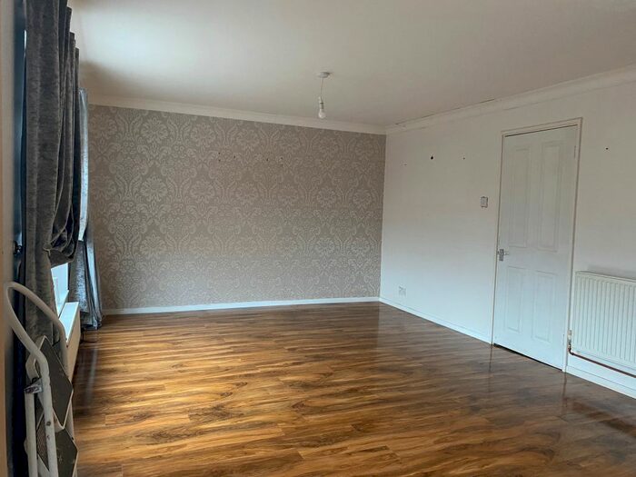 3 Bedroom Terraced House To Rent In Milhoo Court, Waltham Abbey, EN9