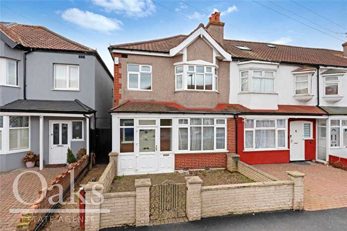 3 Bedroom Semi Detached House For Sale In Manor Way, Mitcham, CR4