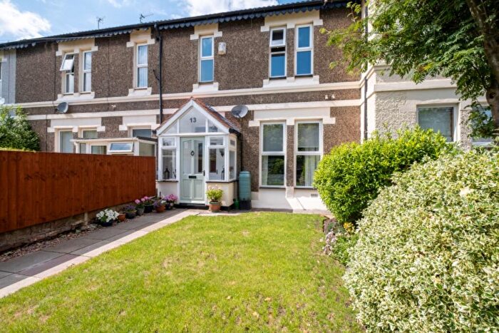 3 Bedroom Town House For Sale In Warren Road, CH47