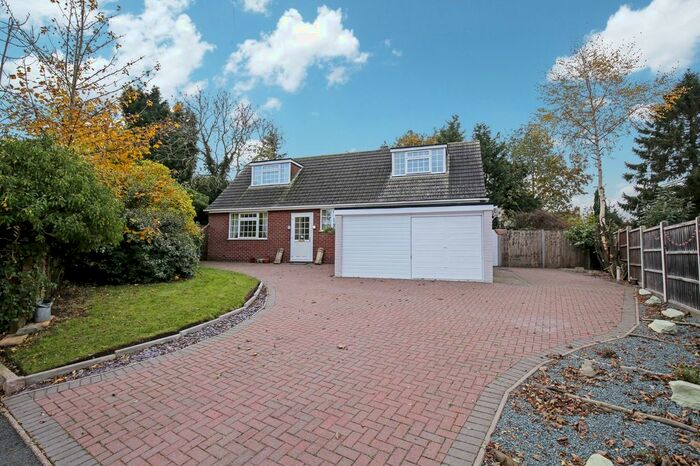 3 Bedroom Detached House For Sale In Curlew Close, Warton, Tamworth B79