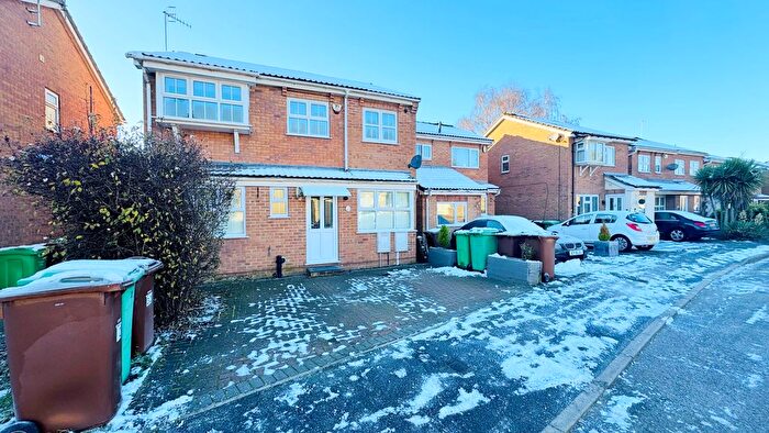 5 Bedroom Detached House To Rent In Camelot Avenue, Nottingham, NG5