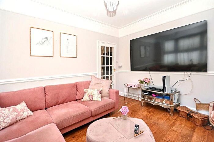 3 Bedroom Terraced House For Sale In Eshton Road, Eastbourne, BN22