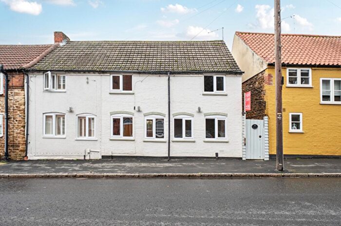 3 Bedroom House For Sale In High Street, Great Gonerby, NG31