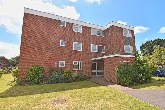 2 Bedroom Flat To Rent In Havelock Road, Warsash, SO31