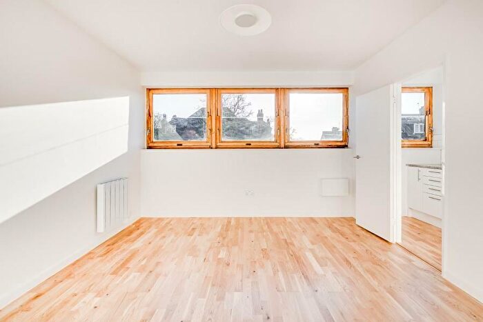 1 Bedroom Flat To Rent In Hornsey Lane, Highgate, London, N6