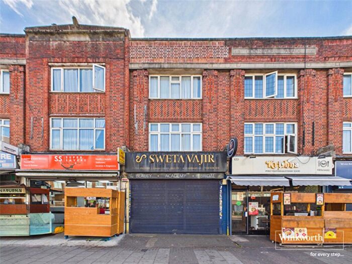 4 Bedroom Apartment For Sale In Kenton Road, Harrow, HA3