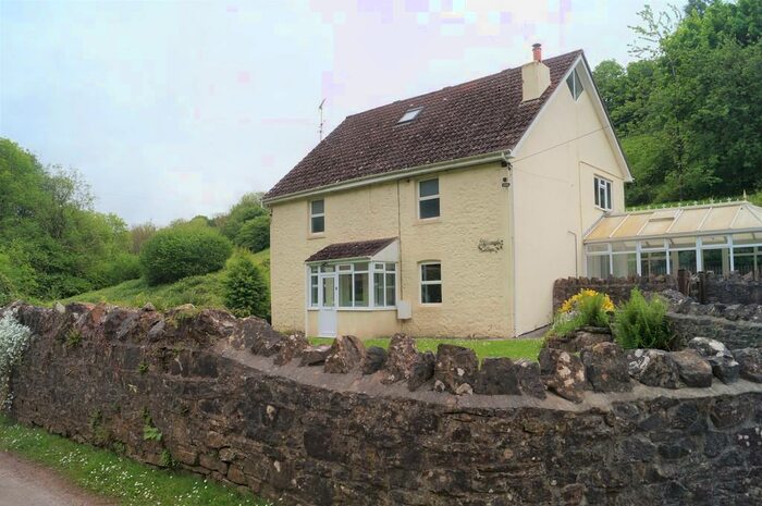 6 Bedroom Detached House To Rent In Gurney Slade, BA3