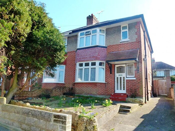 3 Bedroom House To Rent In Churchill Crescent, Poole, BH12
