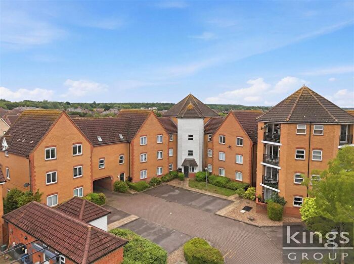 3 Bedroom Flat For Sale In Chelsea Gardens, Church Langley, CM17