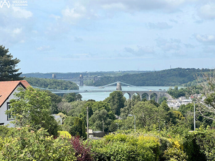 6 Bedroom Detached House For Sale In Trefonwys, Bangor, LL57