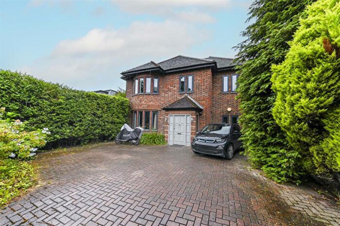 6 Bedroom Detached House To Rent In Hermitage Lane, Hampstead, NW2