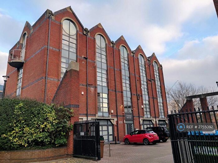 2 Bedroom Flat To Rent In United House, London, SE16