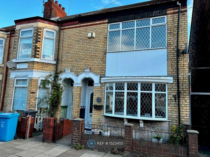 3 Bedroom Semi-Detached House To Rent In Summergangs Road, Hull, HU8