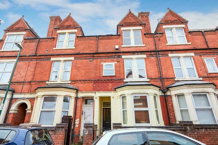 1 Bedroom Apartment To Rent In Beech Avenue, New Basford, Nottingham, NG7