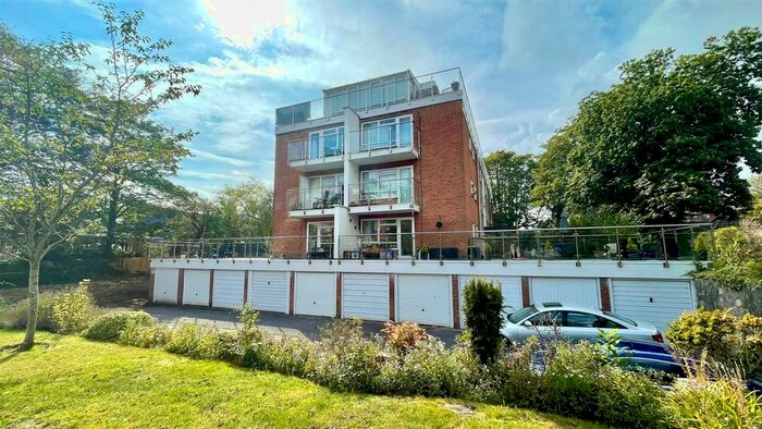 2 Bedroom Flat To Rent In St. Johns Road, Boscombe, Bournemouth BH5