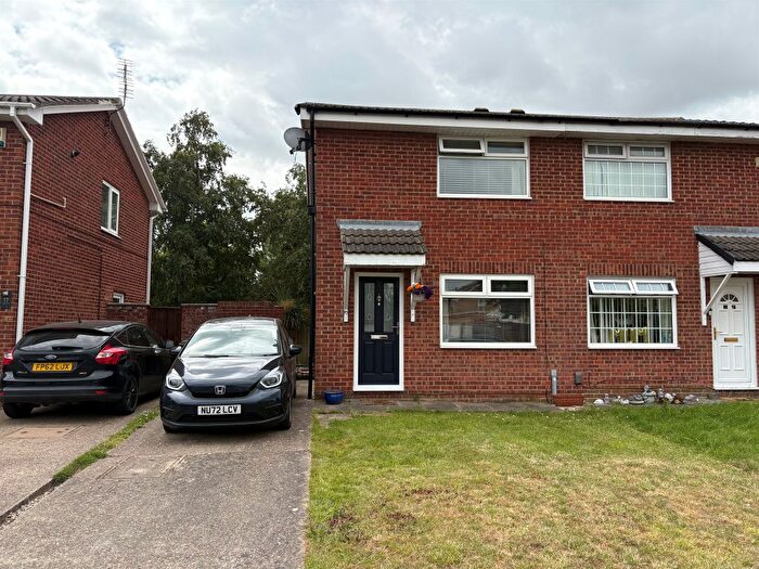 2 Bedroom Semi-Detached House For Sale In Harebell Close, Ingleby Barwick, Stockton-On-Tees, TS17