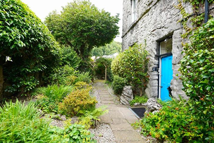 2 Bedroom Maisonette For Sale In Edenmount Road, Grange-Over-Sands, LA11