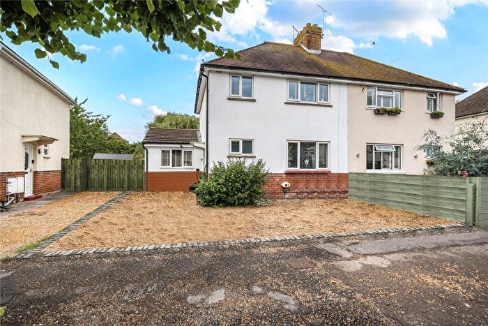 5 Bedroom Semi-Detached House To Rent In Campbell Avenue, Woking, Surrey, GU22