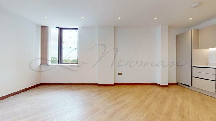 2 Bedroom Flat To Rent In King's House, Widmore Road, Bromley, BR1