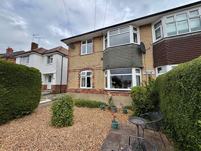 2 Bedroom Flat For Sale In Sunnyside Road, Parkstone, Poole, BH12