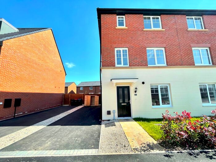 4 Bedroom Property To Rent In Roman Crescent, Chester, CH4