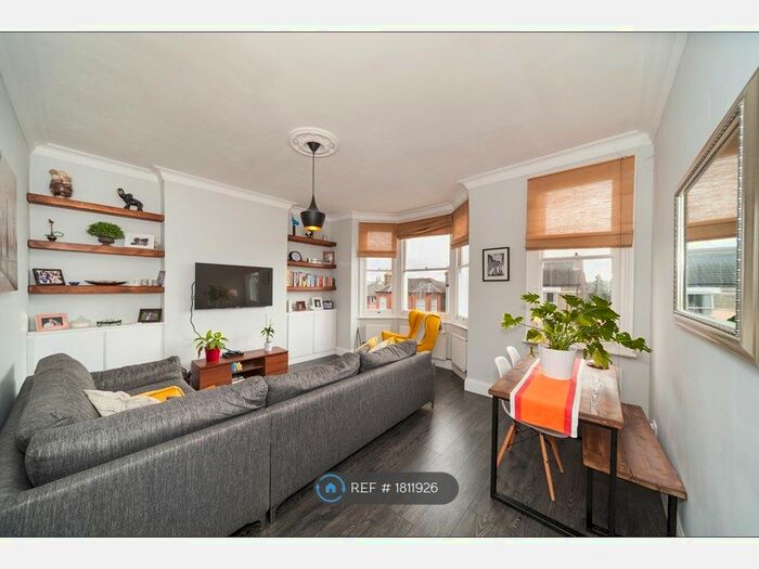 1 Bedroom Flat To Rent In St Julians Farm Road, London, SE27