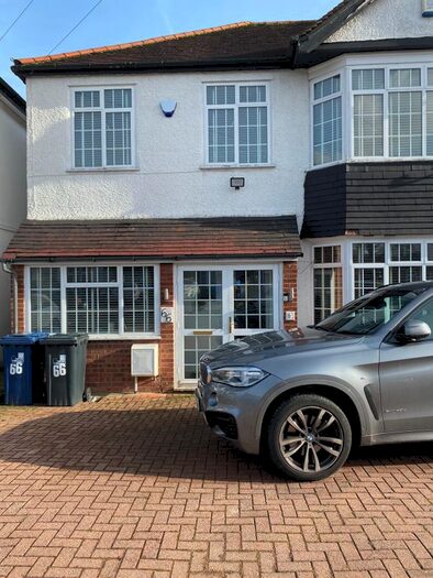 4 Bedroom Semi-Detached House To Rent In Melbury Avenue, Southall, UB2