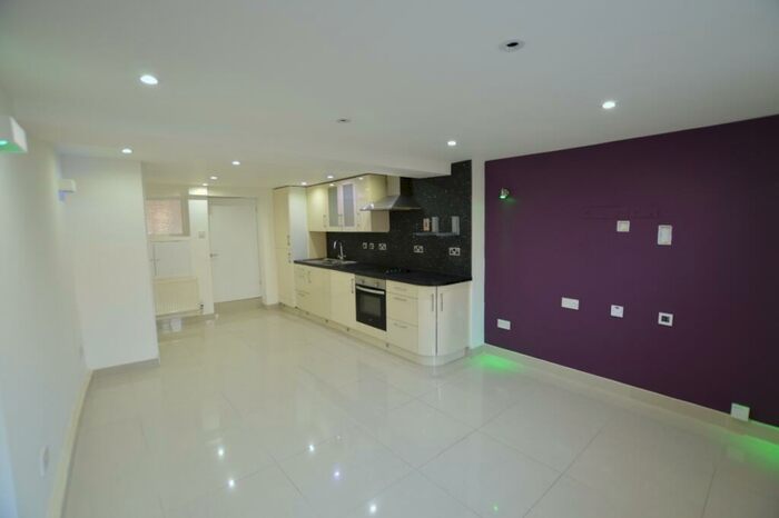 1 Bedroom Flat To Rent In High Street St. Mary Cray, BR5