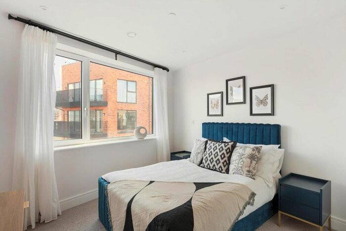 2 Bedroom Flat For Sale In Steel House Yard, Bombay Street, SE16