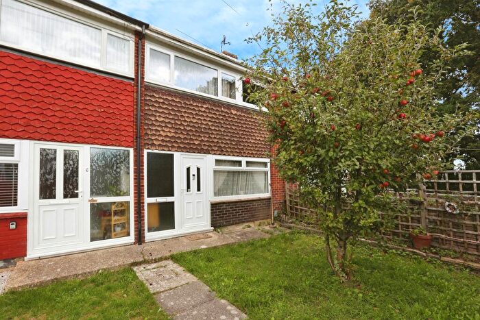 3 Bedroom Terraced House For Sale In Bredon Walk, Fareham, PO14