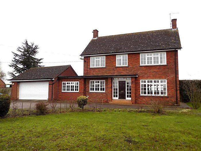 3 Bedroom Detached House To Rent In Sixteen Foot Bank, Stonea, PE15