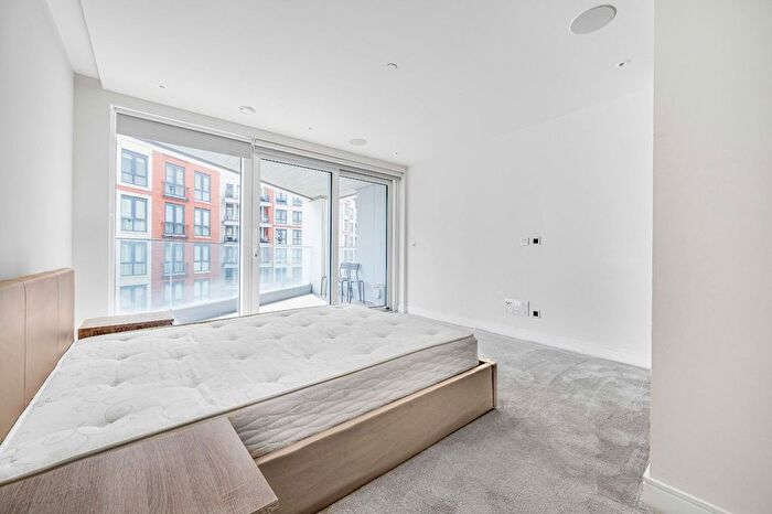 2 Bedroom Flat For Sale In Chelsea Creek Tower, Chelsea Creek, Fulham, SW6