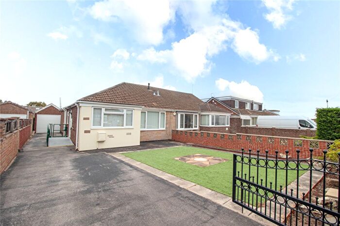 3 Bedroom Bungalow For Sale In Eastfield Close, Staincross, Barnsley, S75