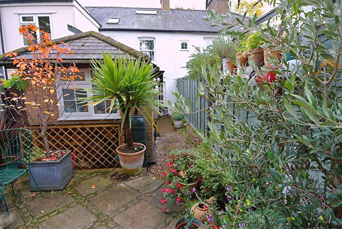 2 Bedroom Cottage For Sale In Middle Hill, Englefield Green, TW20