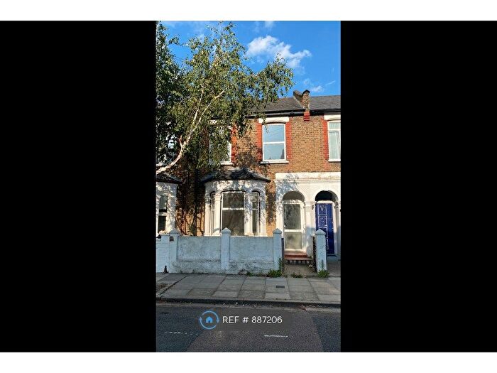 4 Bedroom Terraced House To Rent In Adley Street, London, E5