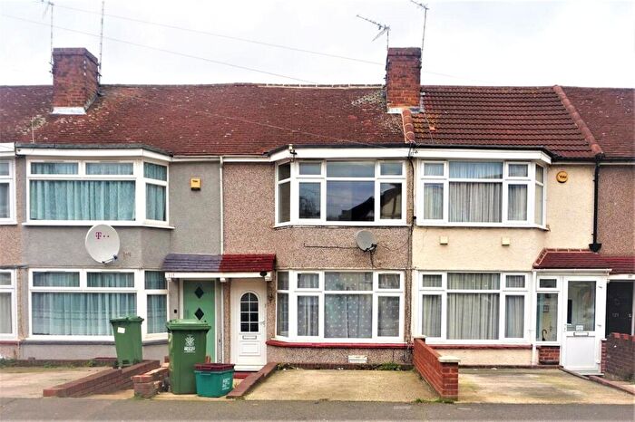 2 Bedroom House To Rent In Parkside Avenue, Bexleyheath, Kent, DA7