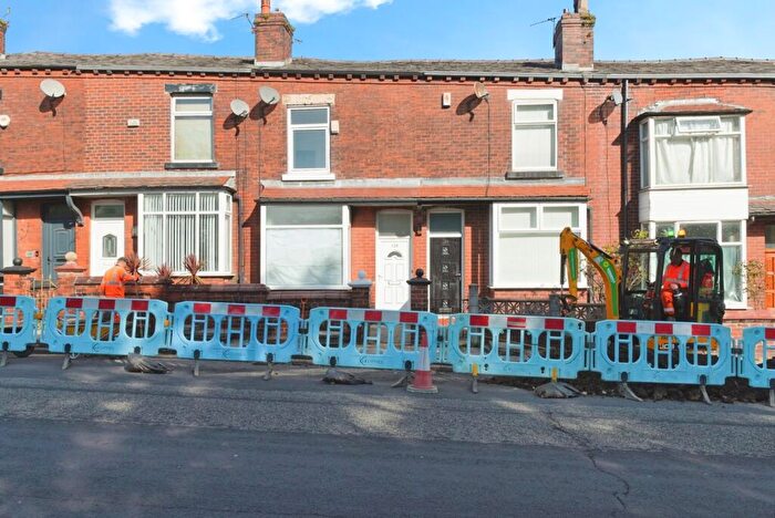 3 Bedroom Terraced House For Sale In Elgin Street, Bolton, Lancashire, BL1