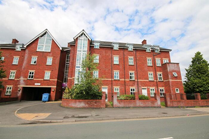 2 Bedroom Apartment To Rent In Clarendon Place, Wellington Road, Eccles, M30