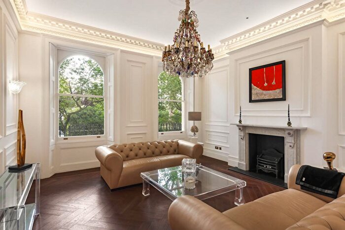 3 Bedroom Flat For Sale In Wilton Crescent, London, SW1X