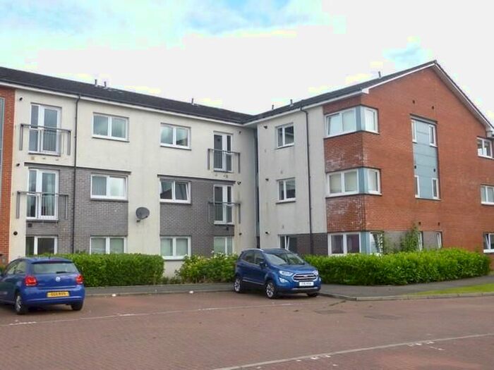 2 Bedroom Flat To Rent In Miller Street, Clydebank, Large Two Bedroom First Floor, G81